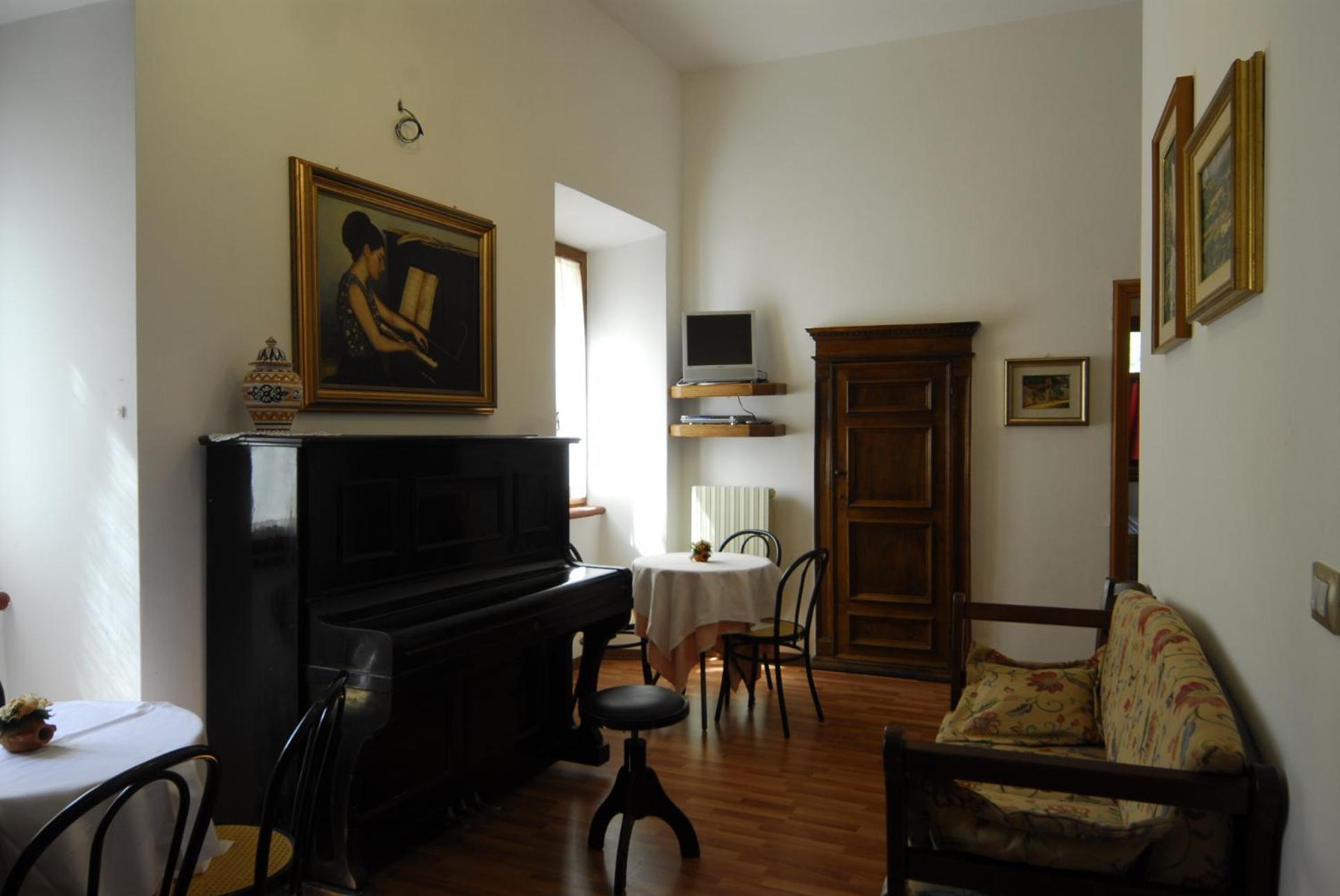 B&B Palazzo Sassatelli Cascia Exterior photo